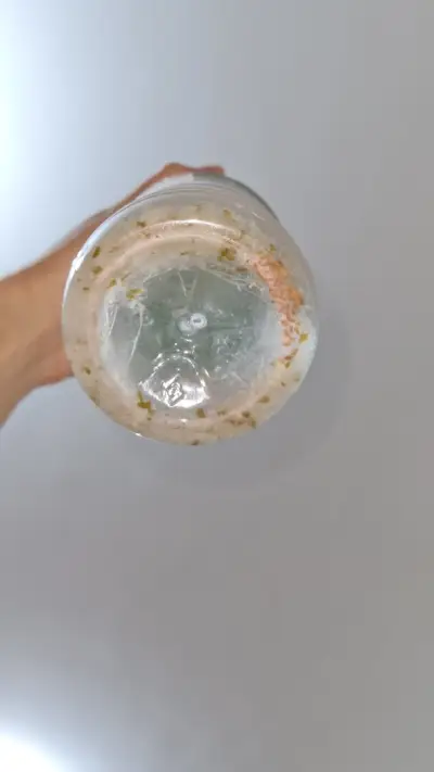 Зелен