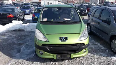 AUTO TASEVI