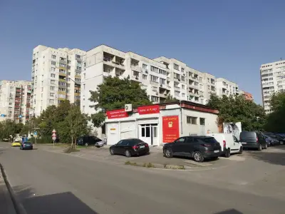 Хранителен магазин Айр Маркет