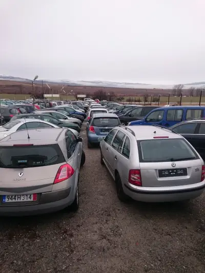 Автомобили