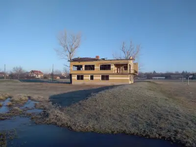 Стадион „Безмер“