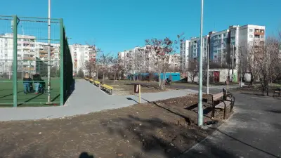 Локална градина с детска и спортна площадка в „Левски В”