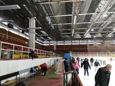 Зимна пързалка „Славия“