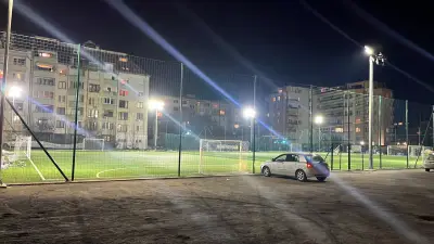 Мини футболен комплекс "Надежда"