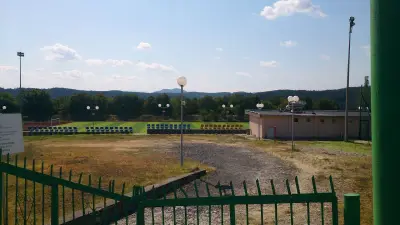 Стадион „Джебел“