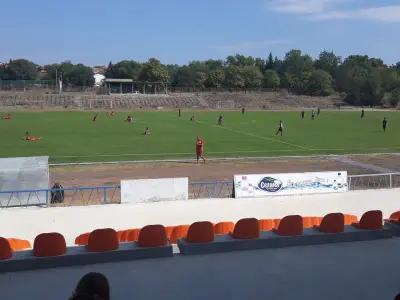 Стадион „Вихър“