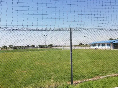 Спортен комплекс „Равда“