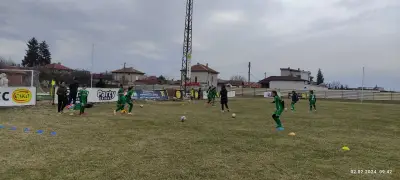 Стадион село Труд