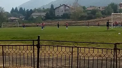 Стадион „Сапарева баня“