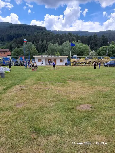 Стадион Искра