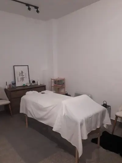 Масажи и Кинезитерапия до Парадайс мол - Physio § therapeutic massages - near Paradise mall - YOGALICIOUS STUDIO