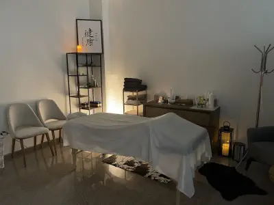 Масажи и Кинезитерапия до Парадайс мол - Physio § therapeutic massages - near Paradise mall - YOGALICIOUS STUDIO