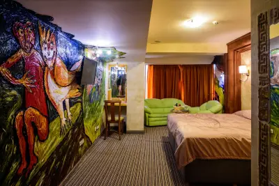 Diplomat Plaza Hotel & Resort
