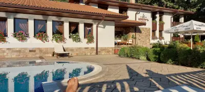 Izvor Hotel "Изворъ"