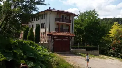Izvor Hotel "Изворъ"