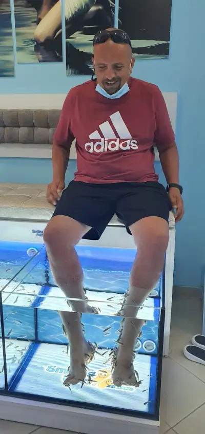 Smiling Feet Fish Spa