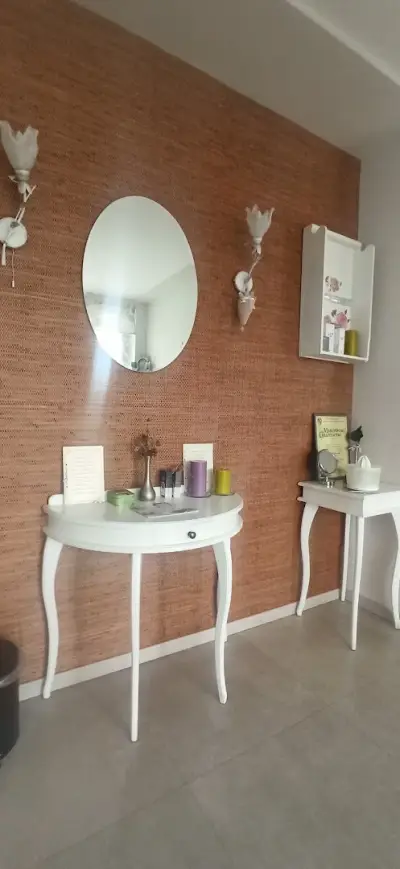 Elizabeth - cosmetics and massage