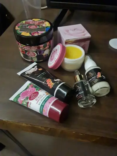 Mariana Cosmetics Souvenir Shop