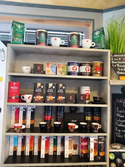 FOOD CORNER