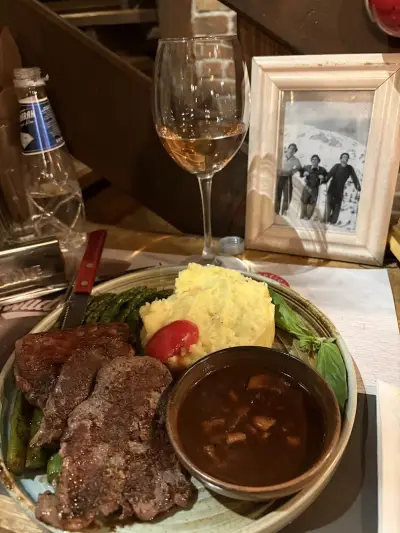 Red Hot STEAK HOUSE