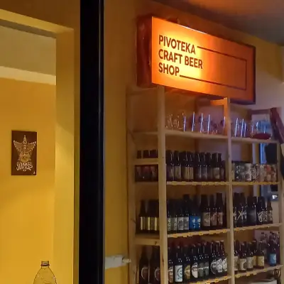 Pivoteka Craft Beer shop