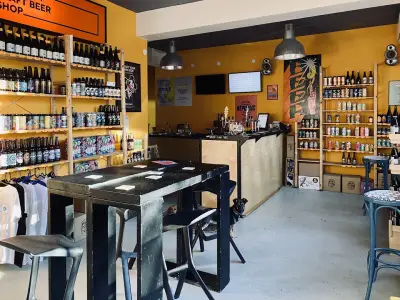 Pivoteka Craft Beer shop