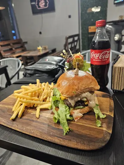 28 GRILL- BURGER BAR