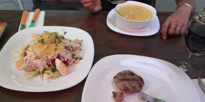 Цветното бистро