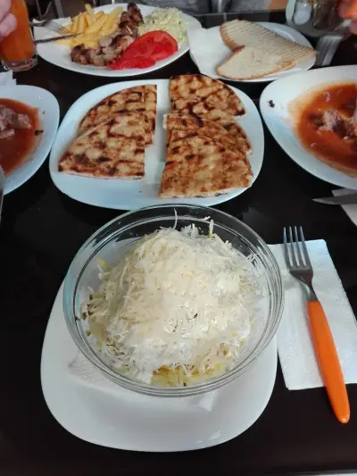 Цветното бистро