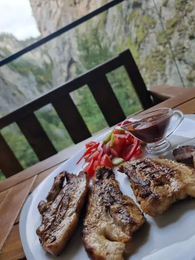 Bistro Zhdreloto