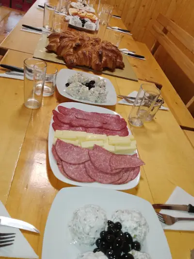 Бистро ,,Ловна Среща"
