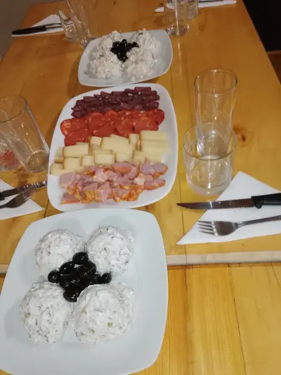 Бистро ,,Ловна Среща"