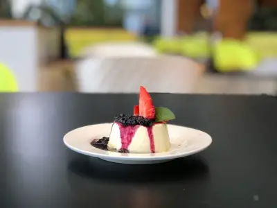 PURE Grand Bistro Megapark