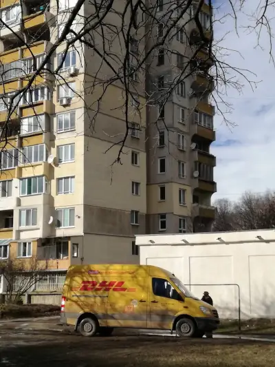 При кораба