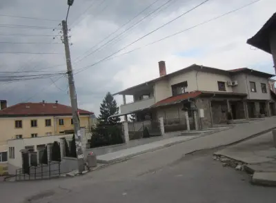 Старата къща