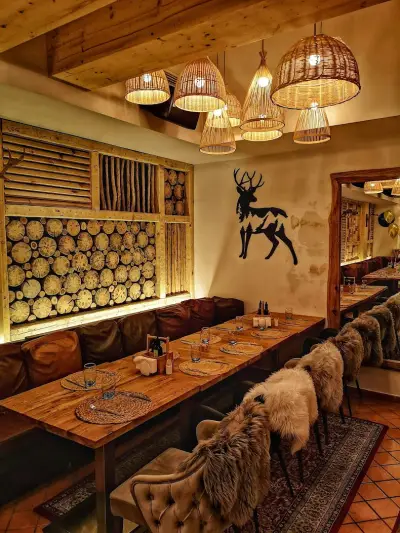 Glamour Chalet Restaurant