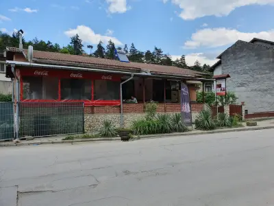 Хотел - Ресторант "Ваката"