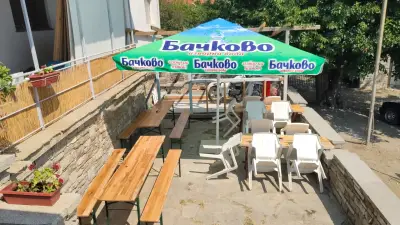 Кръчма Емона "Saloon"