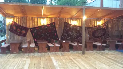 Наш'та кръчма