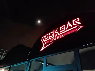 Rock Bar & Dinner