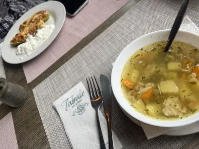 Табуле бар енд грил