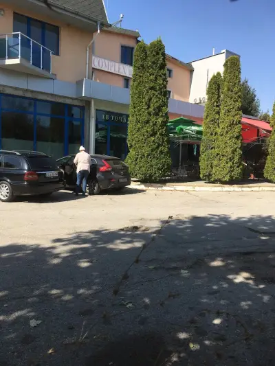 Мотел, ресторант, автосервиз Формула 1