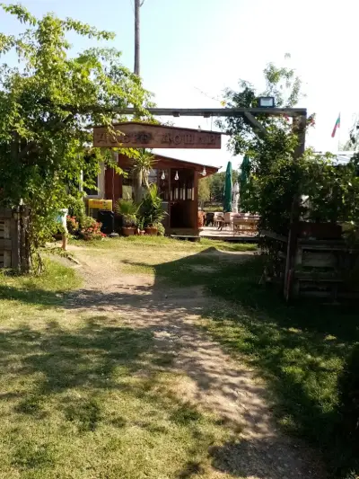Рибен ресторант с.Момино