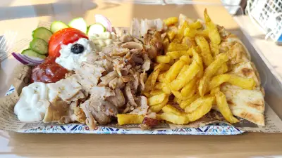 ТОПЛА СКАРА ЗОРА