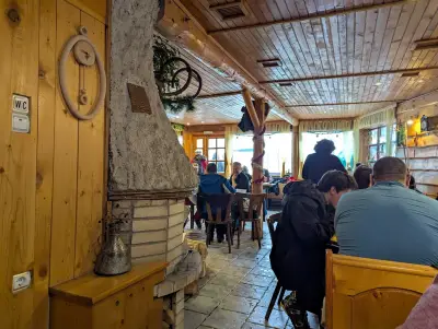 Lawina avalanche restaurant