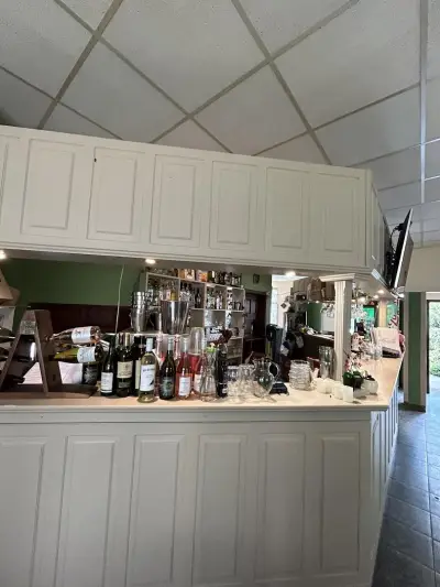 Pizza Bar and Dinner Bon Appetit