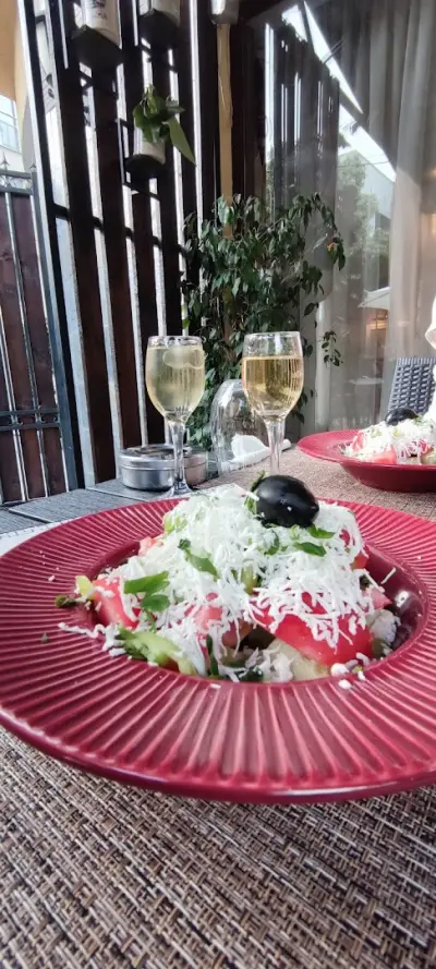 Алеа ресторант и градина