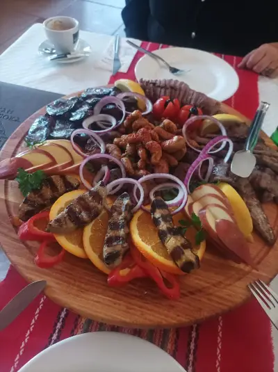Хан Дълбока гр. Тутракан