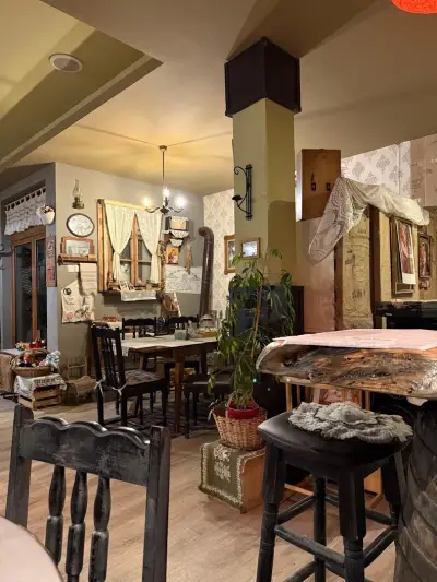 Retro Restaurant Borika