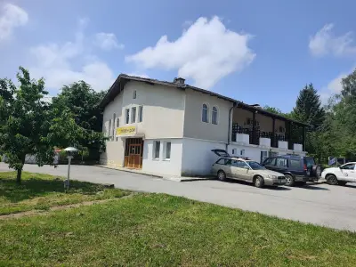 Хотел Ресторант Ловен Дом